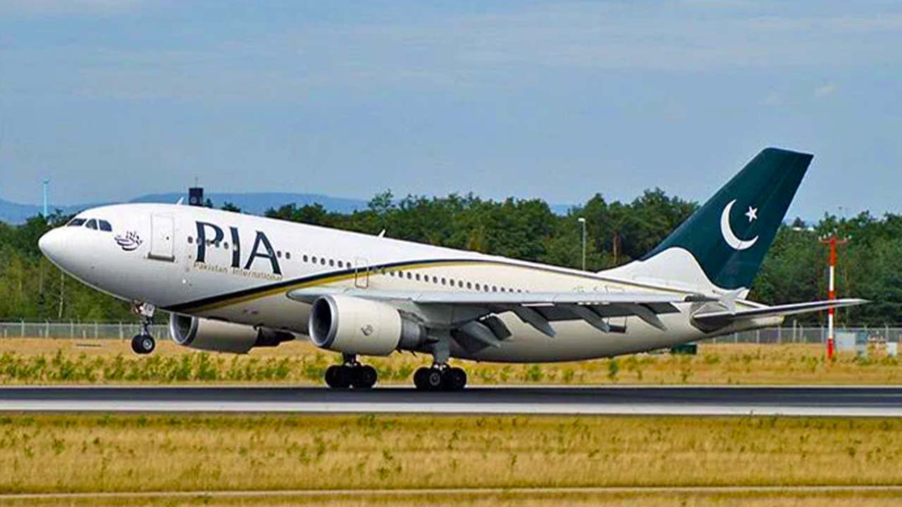 Air host Canada Slip; PIA fixed the 'age limit'