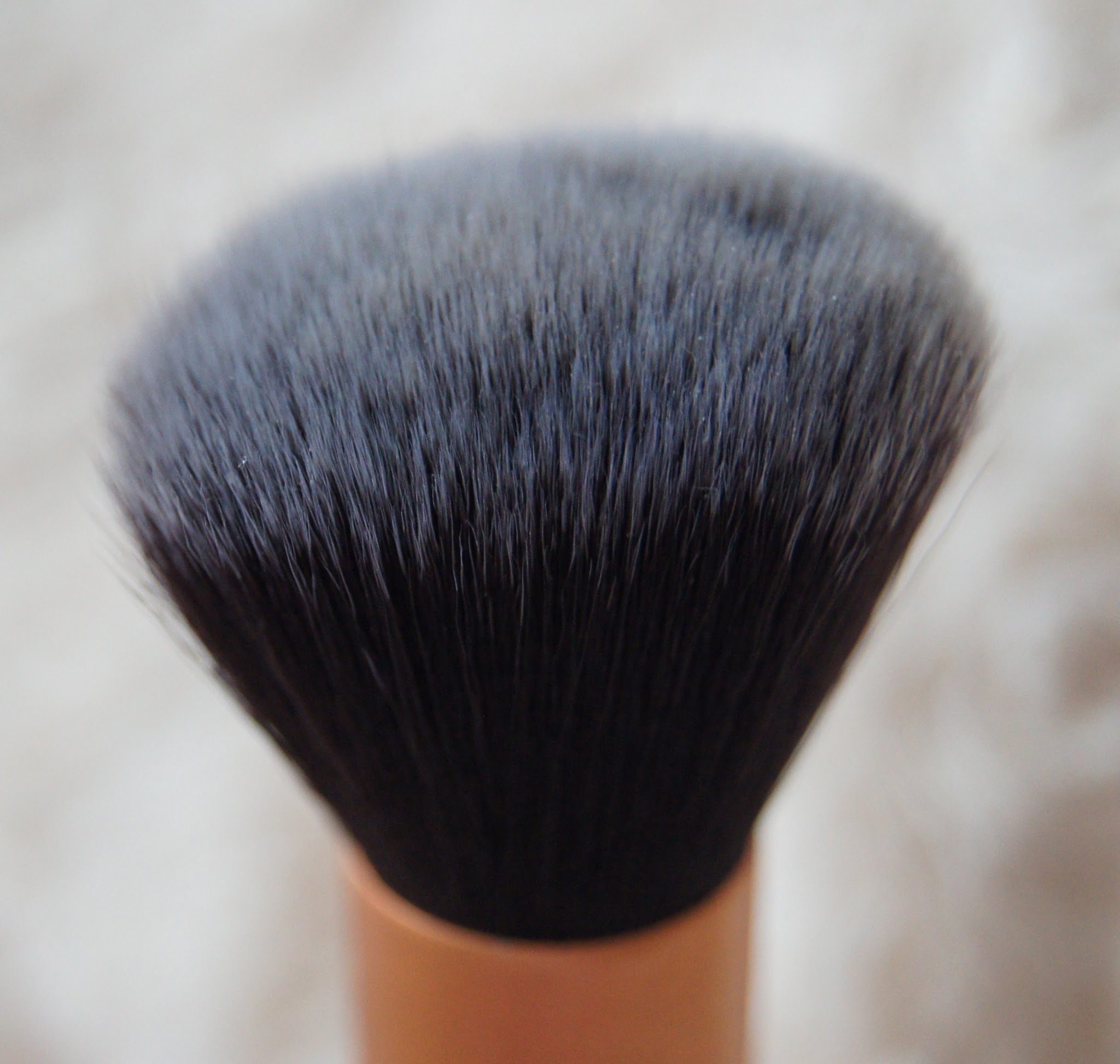 Real Techniques Makeup Brushes Review