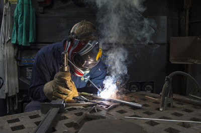 Basics of WELDING - TIG, MIG and Stick [BEST Welding Schools LIST in USA]