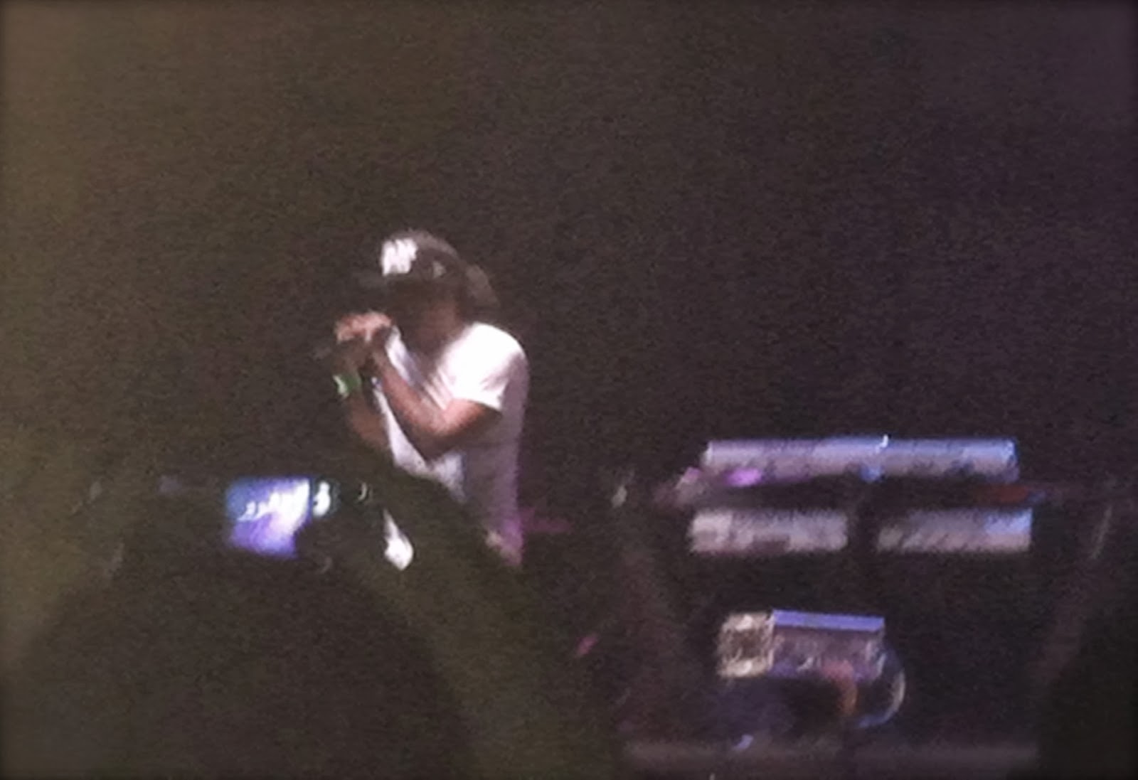 Ab-Soul Performing at Williamsburg Park ( looking real Eazy E like )