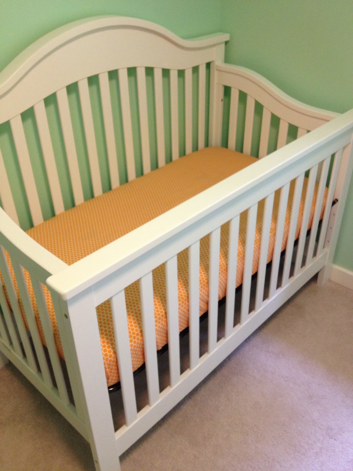 How to make a fitted sheet for a crib