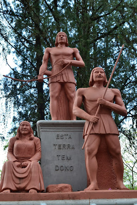 estátua de Sepé Tiaraju