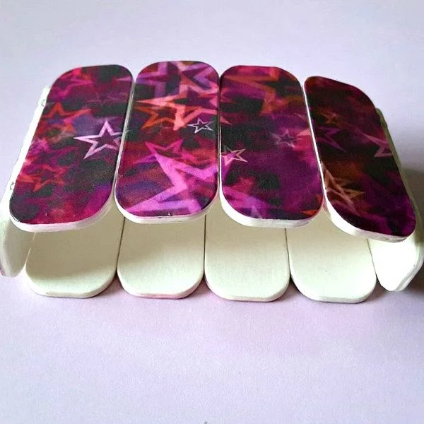 Multicolor pink and purple star design paper bracelet