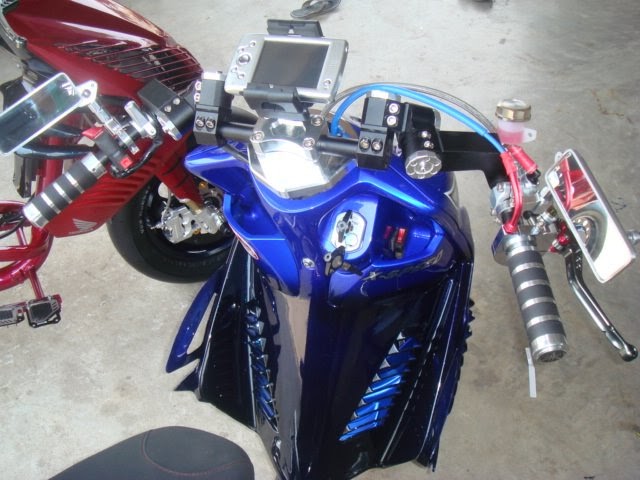 Modifikasi Yamaha Mio sporty warna Biru Bikin Terkesan 
