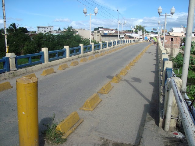 Ponte Velha: Um Descaso de Gerações