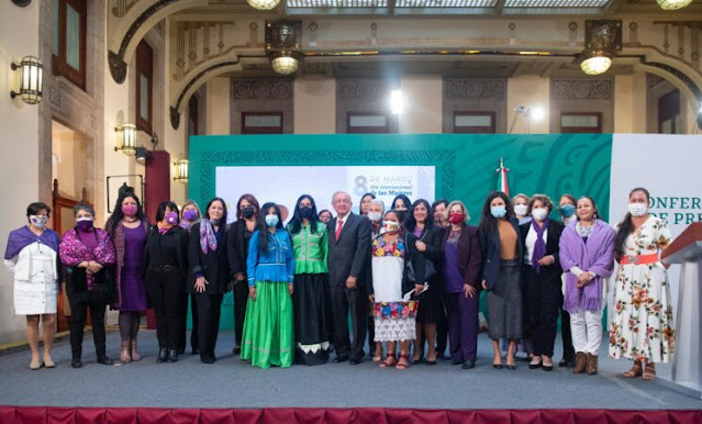 8M, día para recordar la lucha de las mujeres por la igualdad: presidente