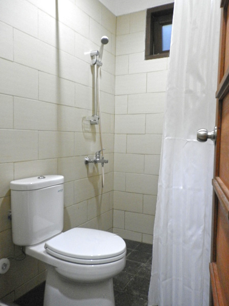 Desain Toilet  Rumah Minimalis  Gambar Rumah Idaman