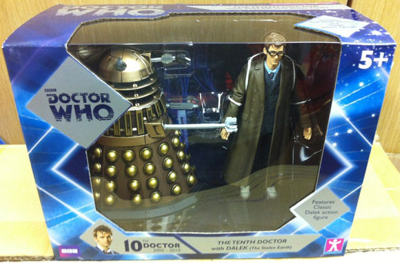Toys R Us Launch Exclusive Doctor And Dalek Figure Packs - roblox celebrity mix match toysrus singapore