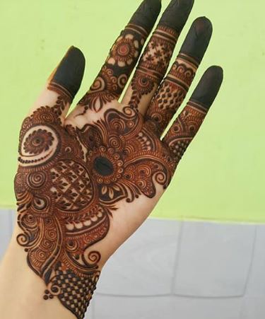 HENNA DESIGNS