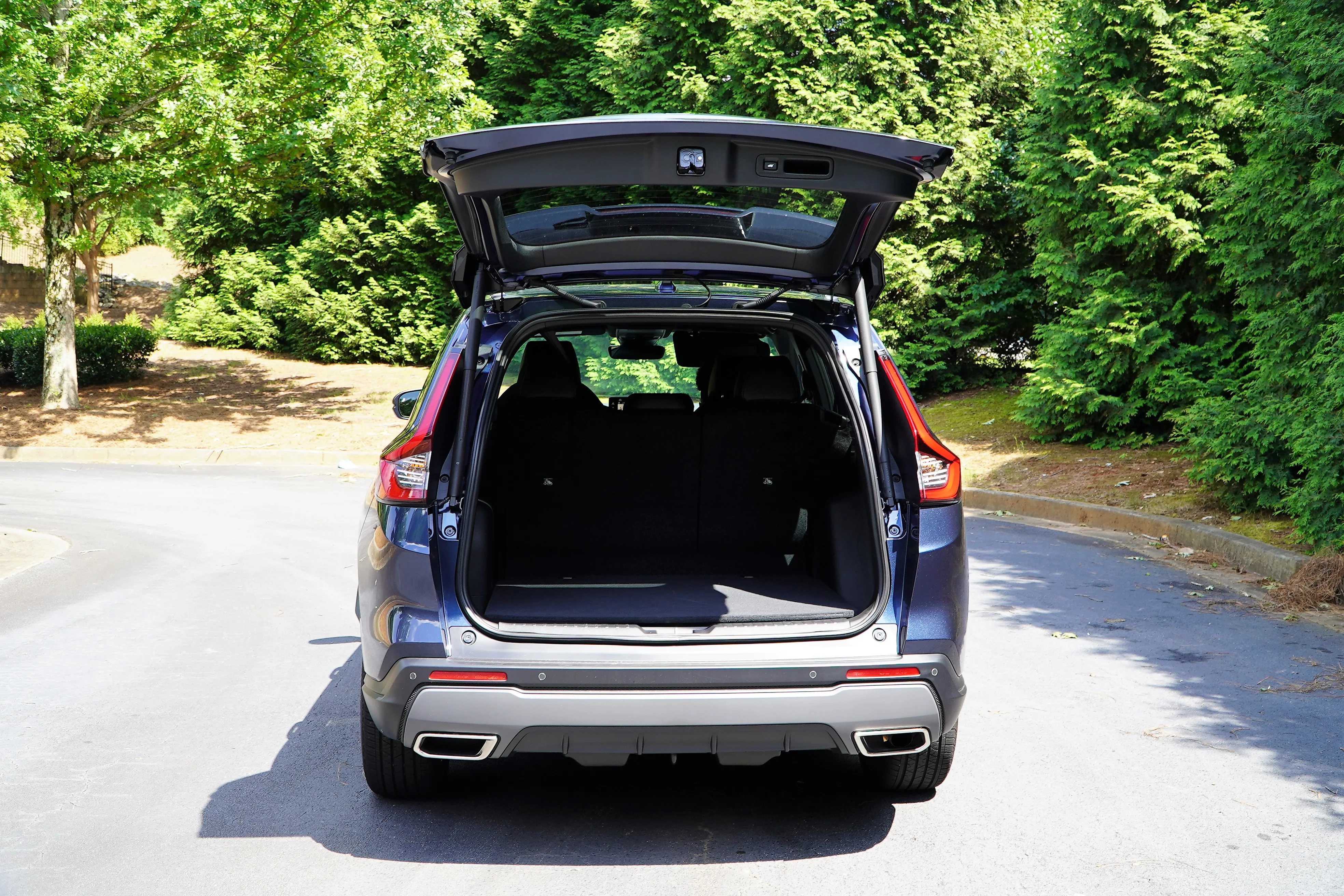 2023 Honda CR-V Hybrid AWD Sport Trunk