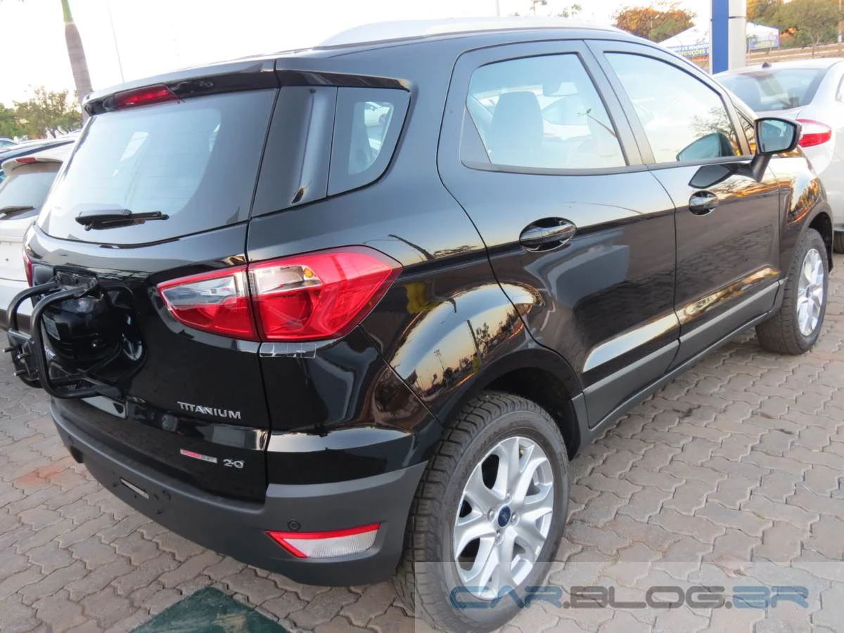 Ford EcoSport Titanium 2015 - Preto