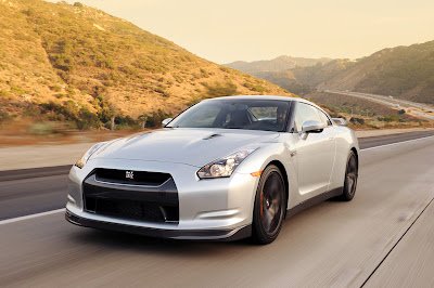 Nissan GT-R wallpapers, Nissan GT-R photos, Nissan GT-R pictures, Nissan GT-R images, Nissan GT-R