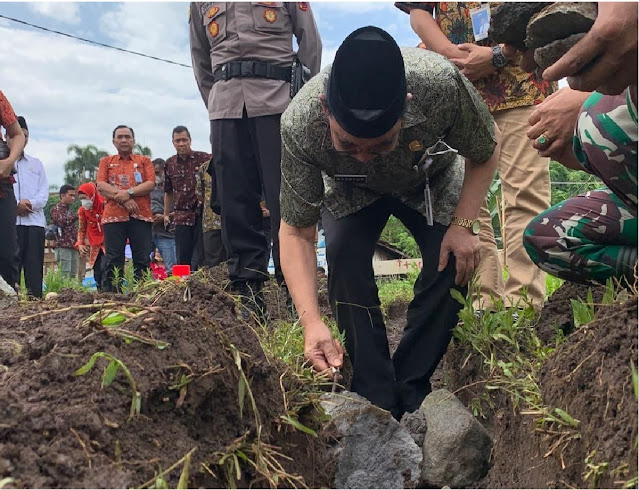 Peletakan Batu Pertama di Desa Gumuk Sepiring Kota Magelang
