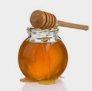 ¿La miel tiene menos calorías que el azúcar?