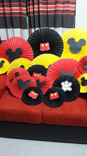 Ideas para mesas de dulces, decoración fiesta cumpleaños Mickey Mouse 9