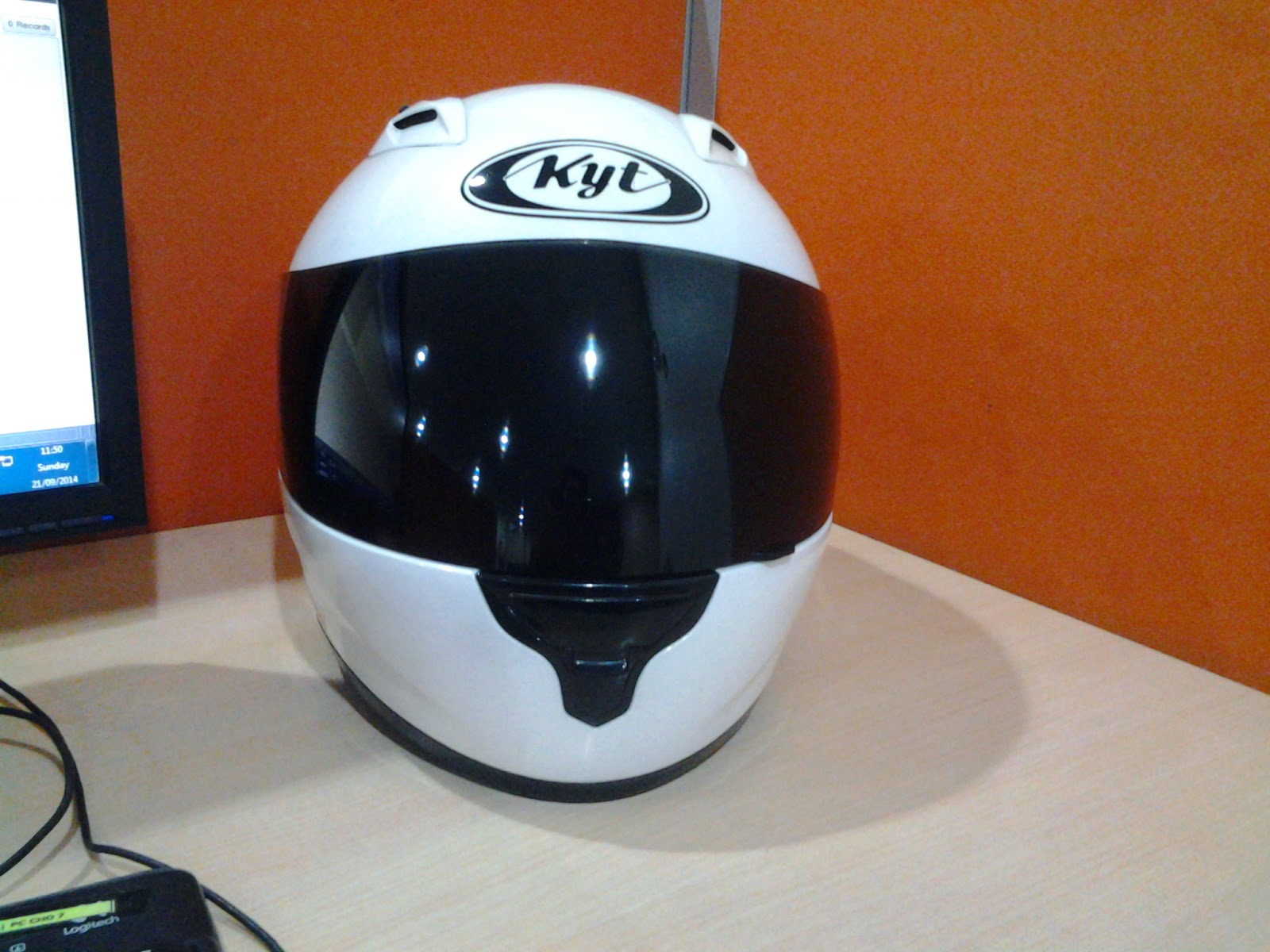 Review Dark Visor Helm KYT RC7 Dayeuhluhur Blog