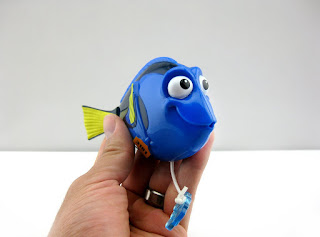 finding dory swimming bath toys bandai 