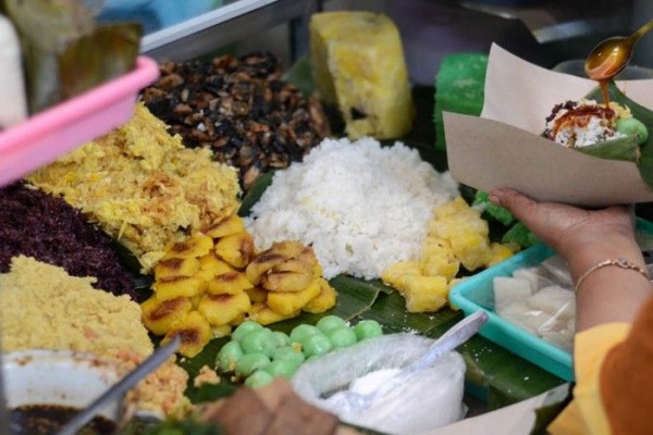 jajanan pasar, makanan tradisional, jajanan tradisional, makanan kampung