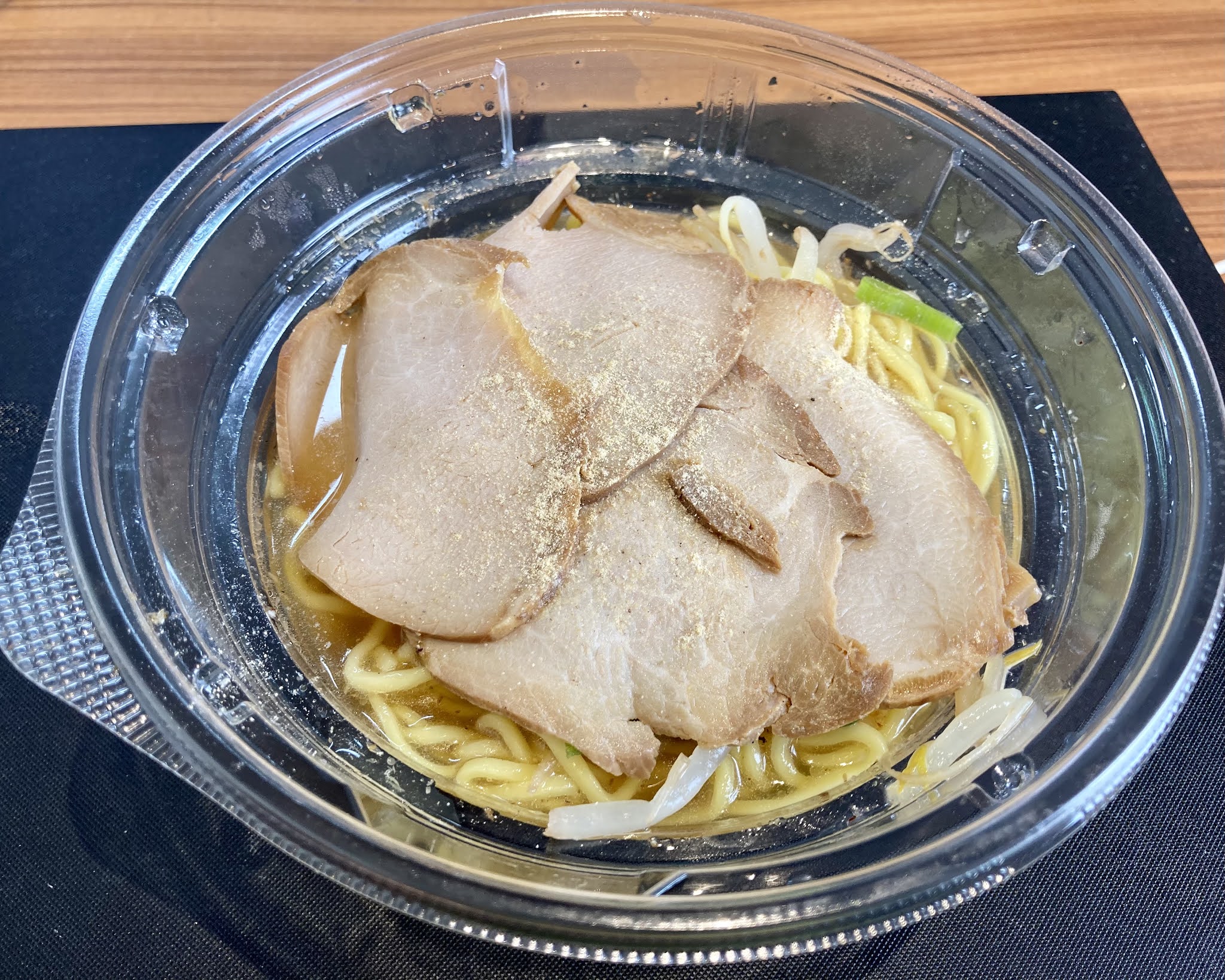 実食21 セブンの冷やし醤油ラーメンレビュー カロリー糖質は コンビニサラリーマン総研 コンビニ サラリーマン総研 最新コンビニ グルメがわかるブログ