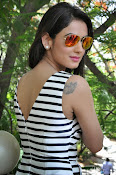 sonal chauhan latest glam pics-thumbnail-8