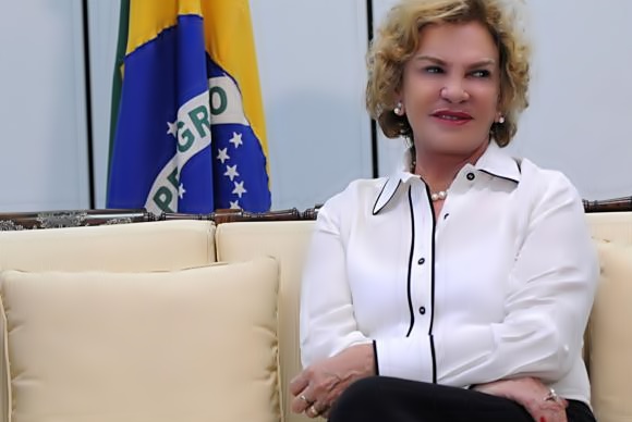 Dona Marisa tem pressão intracraniana controlada