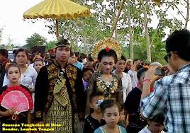 http://roniardy.blogspot.com/2015/02/tradisi-kawin-culik-lombok.html