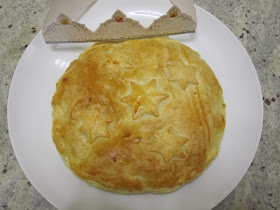 Galette des rois de la Box Pandacraft à la crème d'amandes avec sa couronne