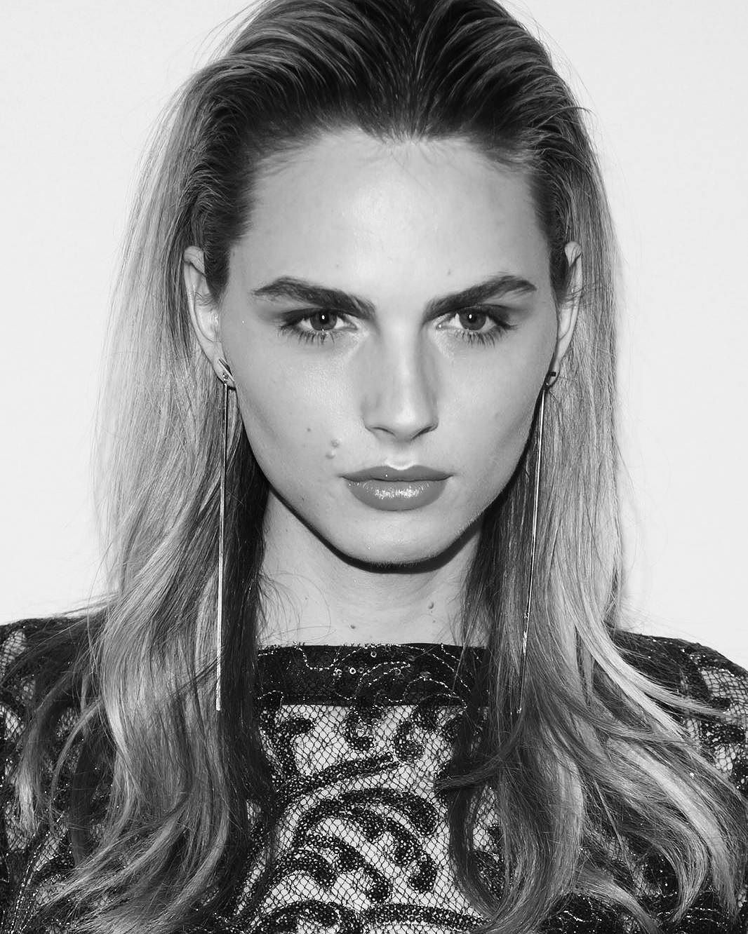 Andreja Pejic – Transgender Beauty Face Instagram