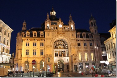 station Antwerpen-Sentraal  アントワープ中央駅