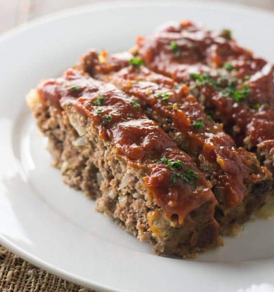 An easy weeknight-friendly meatloaf recipe that takes just minutes to put together and 45 minutes to bake