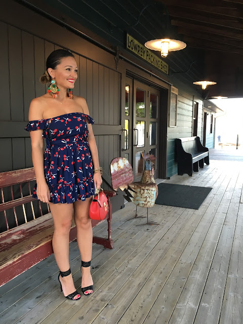 Dolce&Gabbana, off the shoulder dress, canadian blogger, kako nositi kratku haljinu, ankle strap sandals. winners fab finds, best blogger outfits, niagara wine country, 