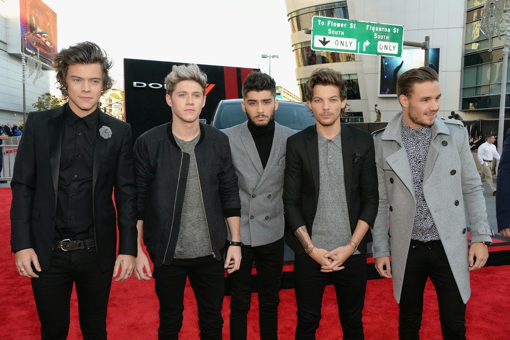 Celeb Diary: One Direction @ 2013 American Music Awards