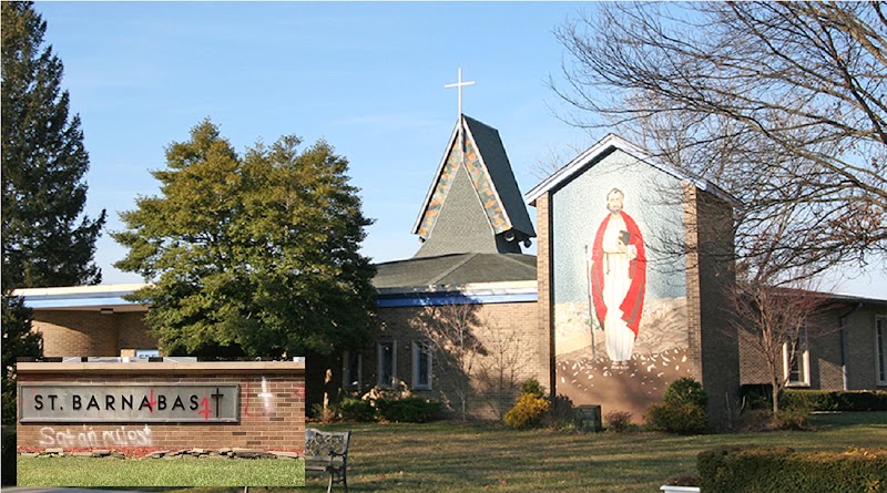 “Aquí manda el Diablo”, mensaje escrito en grafiti en pared de iglesia San Barnabás en Nueva Jersey 