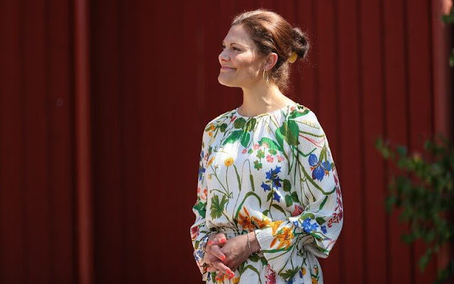 Crown Princess Victoria wore a floral print irmaline dress by Rodebjer. H&M Mosaic-patterned silk dress
