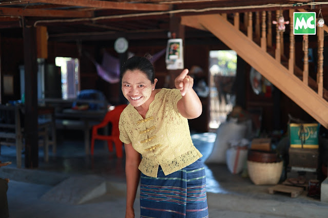 အကြည့်နဲ့ နာမည်ကြီးသွားတဲ့ ဝမ်းတွင်းသူ မဝေဝေမြင့်