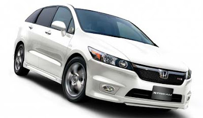 Honda Stream RSZ - Automotive Car