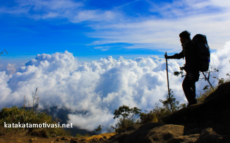  Kata Kata  Motivasi  Inspiratif Para Pendaki Gunung  Kata  