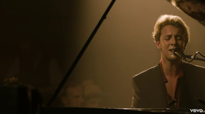 Tom Odell Premieres 'True Colours' Video