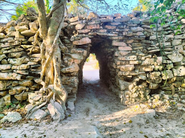 entrata sito Tulum