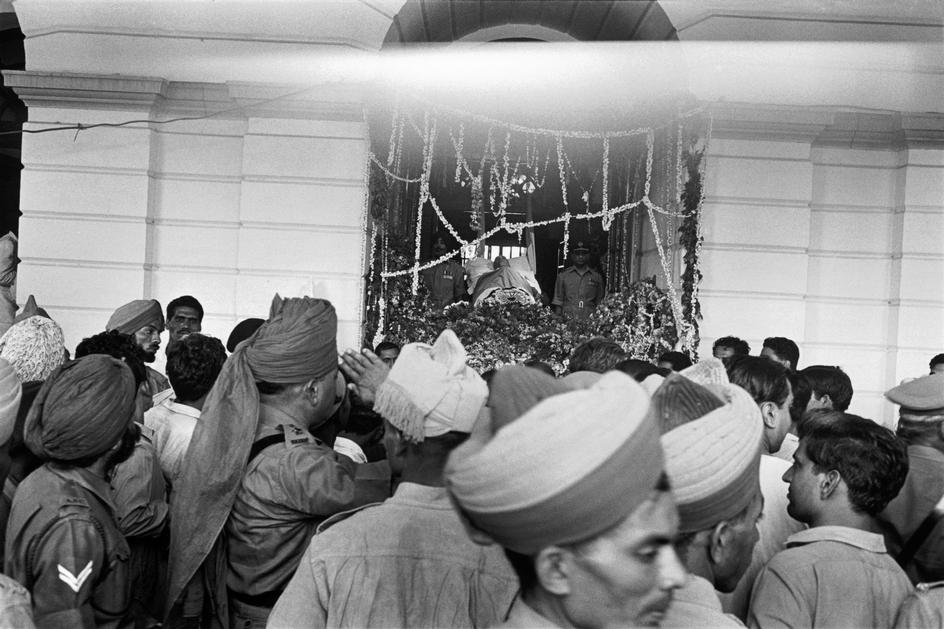 Jawaharlal Nehru Funeral Procession Photos | Rare & Old Vintage Photos (May 28, 1964)