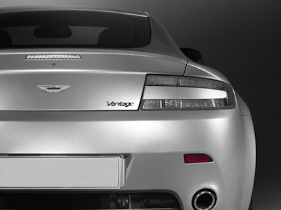 Aston Martin V12 Vantage