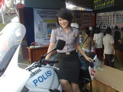 Kumpulan Foto Polwan Indonesia Cantik Dan Sexy