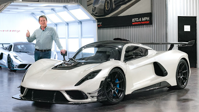 John Hennessey y Venom F5