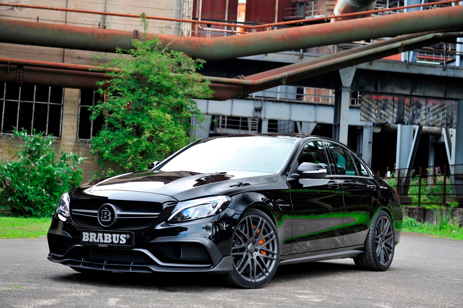 Brabus Show Off 600hp And 800 Nm Mercedes Amg C63 S Package