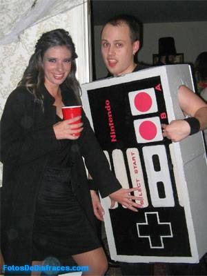 Disfraz-casero-de-mandos-nintendo