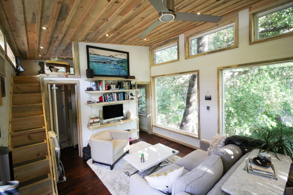 TINY HOUSE TOWN: Urban Cedar Cabin (400 Sq Ft)