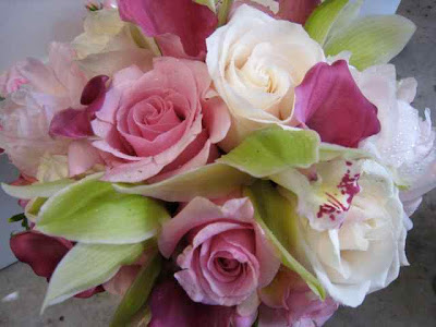 hydrangeas and roses centerpieces. All the centerpieces in my