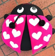 http://translate.googleusercontent.com/translate_c?depth=1&hl=es&prev=search&rurl=translate.google.es&sl=en&u=http://www.sew4home.com/projects/pillows-cushions/ladybug-pillow-pal-heart-wings&usg=ALkJrhgHOoqQVO-YGPWMBVp2BM1tmlhs3A