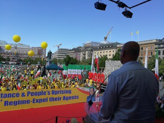 Demonstration mot Zarifs besök i Sverige