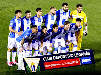 CLUB DEPORTIVO LEGANÉS - Leganés, Madrid, España - Temporada 2016-17 - Gabriel Pires, Diego Rico, Mantovani, Timor, Dimitris Siovas, Iago Herrerín; Luciano Neves, Tito, Szymanowski, Rubén Pérez y Bustinza - C. D. LEGANÉS 2 (Gabriel, Luciano Neves) REAL MADRID 4 (James Rodríguez, Morata 2, Mantovani p.p.) - 05/04/2017 - Liga de 1ª División, jornada 30 - Leganés, Madrid, estadio de Butarque - El Real Madrid, en una primera media hora fulgurante, se puso 3-0 por delante, aunque luego levantó el pie y el Leganés se metió en el partido